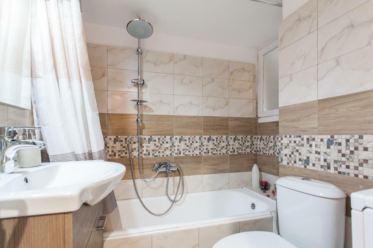Central, Quiet, Cozy, Very Clean Private Apartment Close To Acropolis Athen Eksteriør bilde